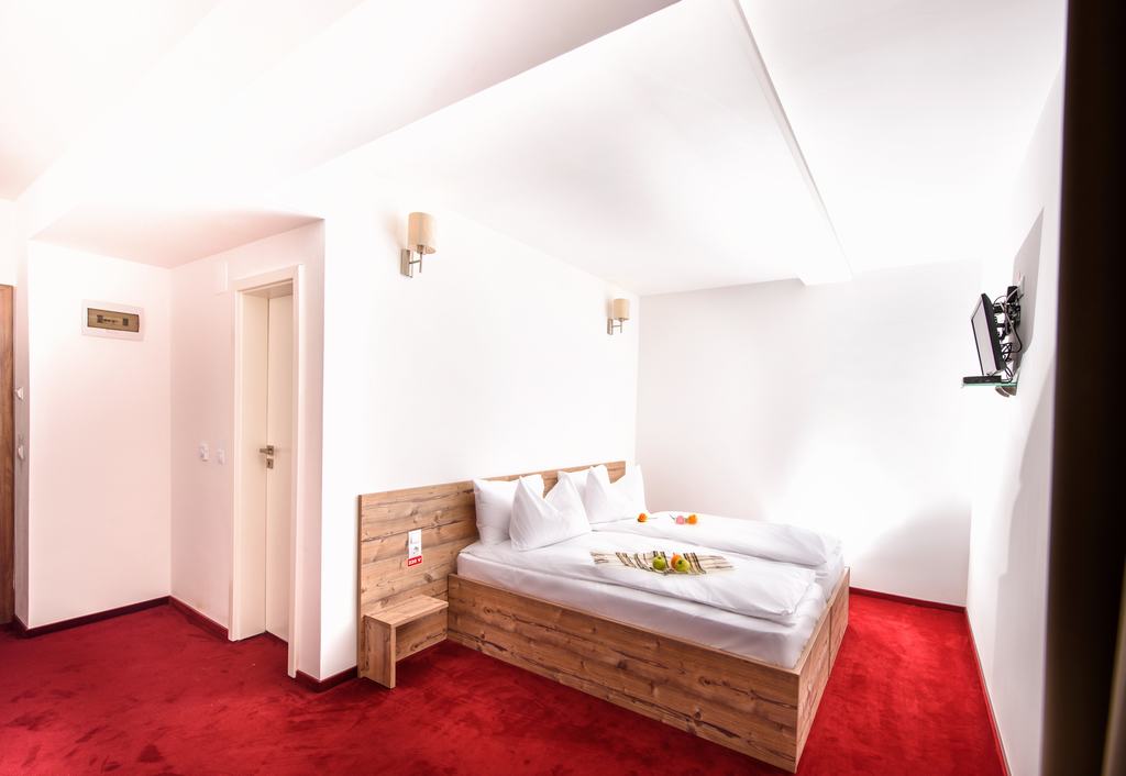 Cazare in Paltinis - PENSIUNEA RARA - Paltinis Cazare in Paltinis - PENSIUNEA RARA - Paltinis