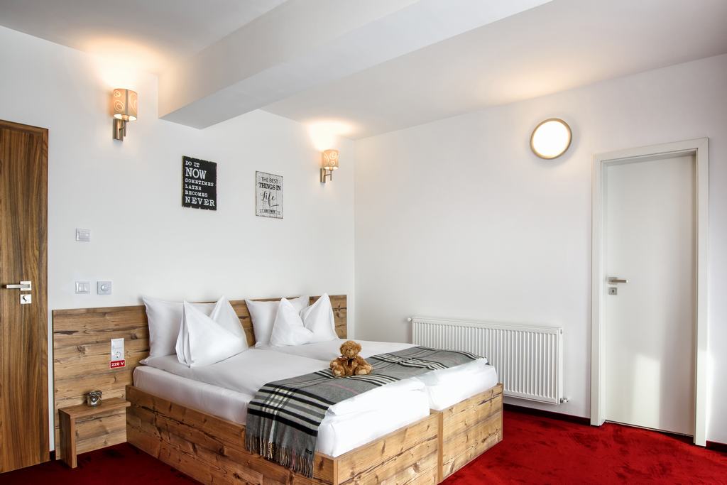 Cazare in Paltinis - PENSIUNEA RARA - Paltinis Cazare in Paltinis - PENSIUNEA RARA - Paltinis