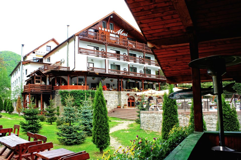 Cazare in Paltinis - PENSIUNEA MAI - Valea Stezii Cazare in Paltinis - PENSIUNEA MAI - Valea Stezii