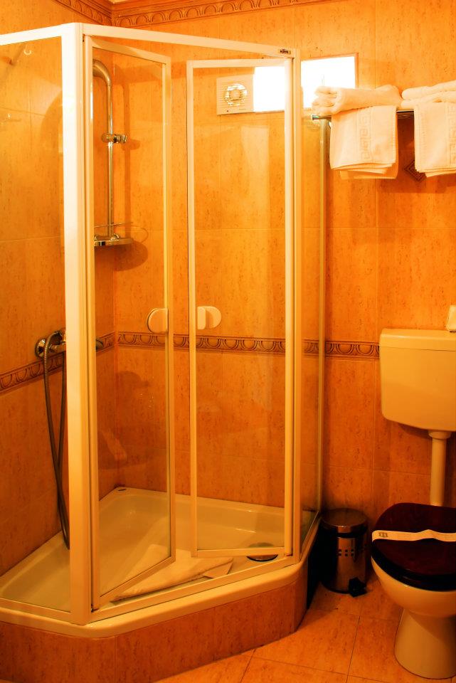 Cazare in Paltinis - PENSIUNEA MAI - Valea Stezii Cazare in Paltinis - PENSIUNEA MAI - Valea Stezii