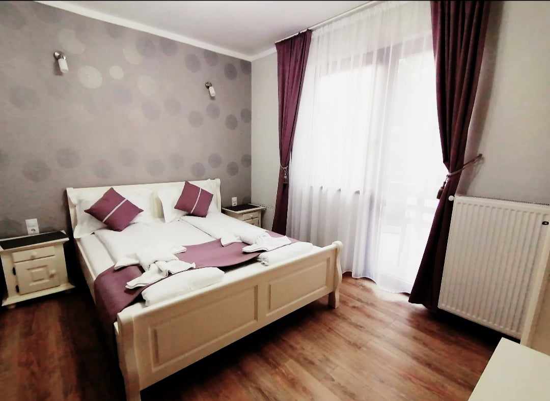 Cazare in Paltinis - PENSIUNEA REGINA MARIA - Paltinis Cazare in Paltinis - PENSIUNEA REGINA MARIA - Paltinis