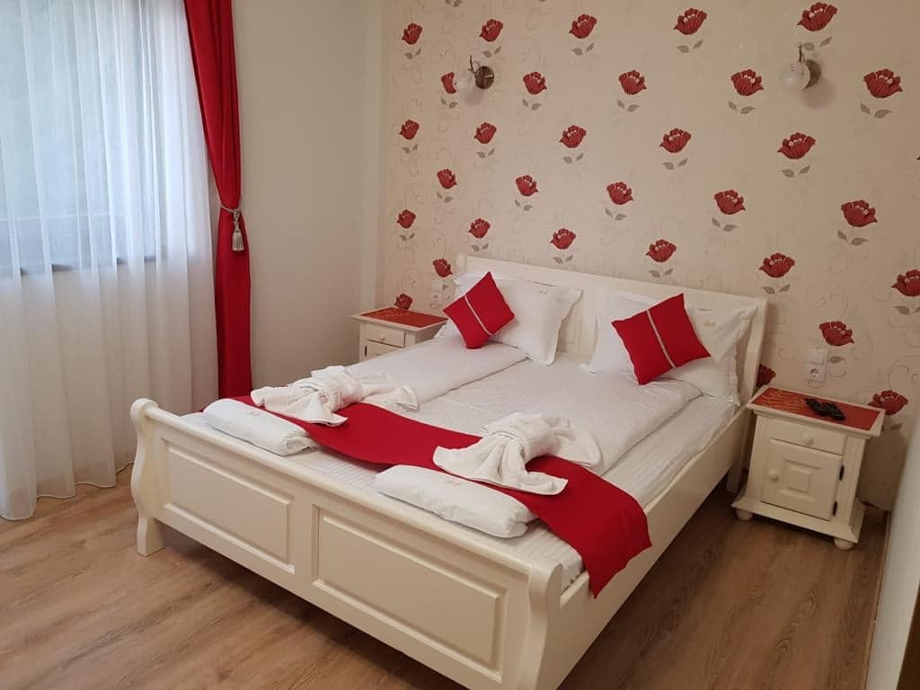 Cazare in Paltinis - PENSIUNEA REGINA MARIA - Paltinis Cazare in Paltinis - PENSIUNEA REGINA MARIA - Paltinis